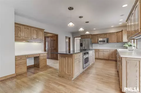 3905 Stone Bridge Rd, Springfield, IL 62711 photo 10