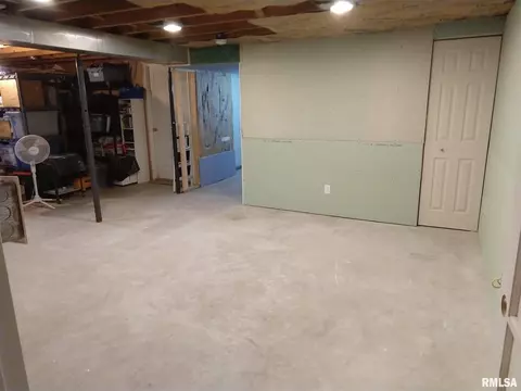208 Cartwright Dr, Springfield, IL 62704 photo 37