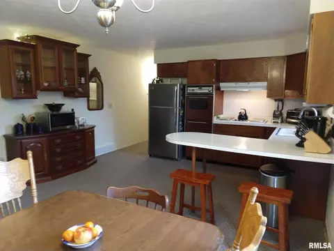 208 Cartwright Dr, Springfield, IL 62704 photo 9