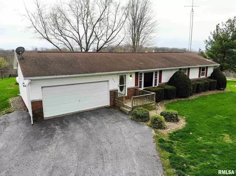 224 170th St, Avon, IL 61415 photo 2