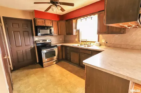 224 170th St, Avon, IL 61415 photo 8