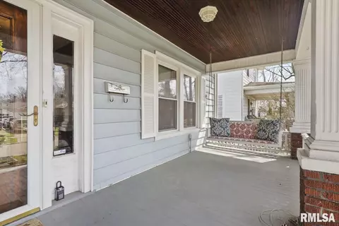 904 S State St, Springfield, IL 62704 photo 2