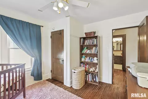 904 S State St, Springfield, IL 62704 photo 5