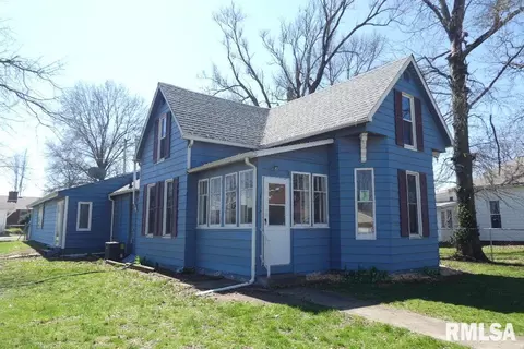 133 E Lincoln St, Greenview, IL 62642 photo 1