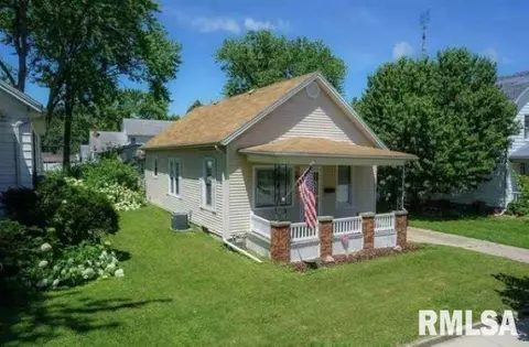 1627 N 8th St, Springfield, IL 62702 photo 2