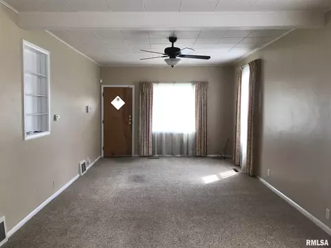 1627 N 8th St, Springfield, IL 62702 photo 5