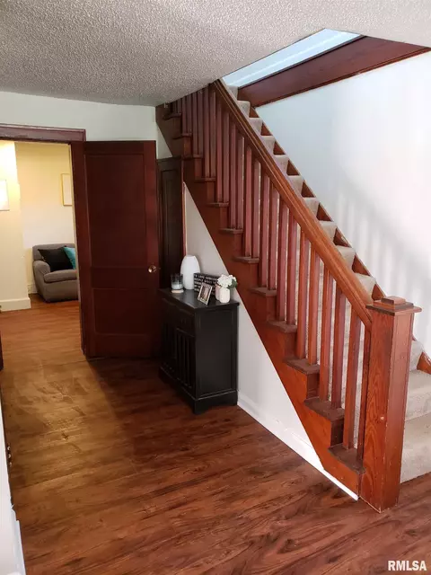 3233 S 3rd St, Springfield, IL 62703 photo 17