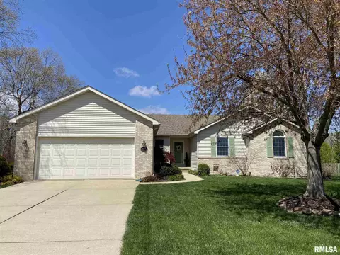 4617 Barrington Dr, Springfield, IL 62711 photo 1