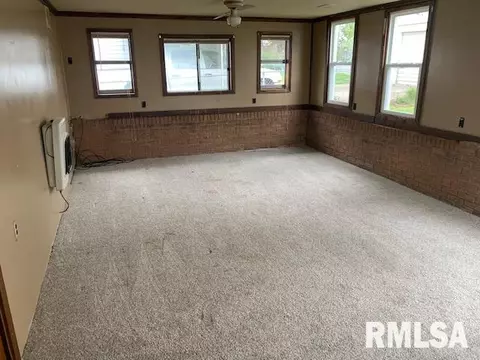 608 N Park, Springfield, IL 62702 photo 9