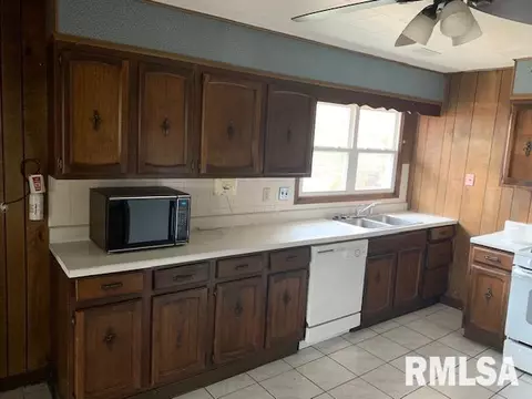 608 N Park, Springfield, IL 62702 photo 5