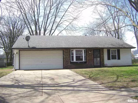1833 Stanhope Rd, Springfield, IL 62702 photo 1