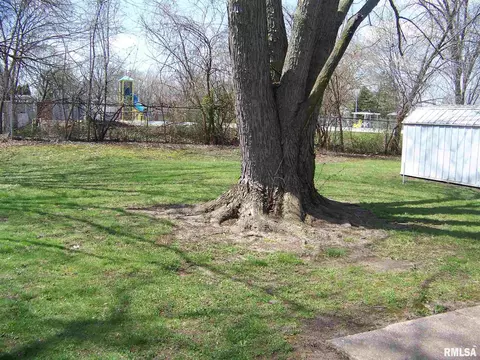 1833 Stanhope Rd, Springfield, IL 62702 photo 10