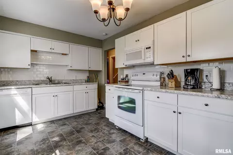 3501 Sherman St, Springfield, IL 62703 photo 6