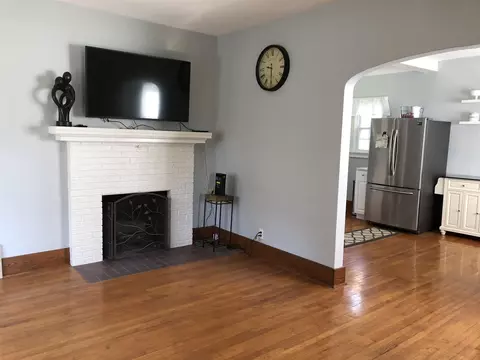 2005 S Park Ave, Springfield, IL 62704 photo 3