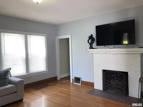 2005 S Park Ave, Springfield, IL 62704 photo 6