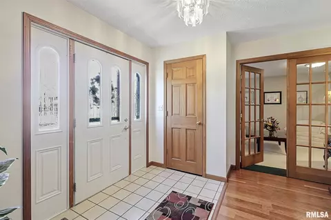3100 Red Bud Ln, Springfield, IL 62712 photo 7