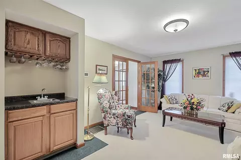 3100 Red Bud Ln, Springfield, IL 62712 photo 10