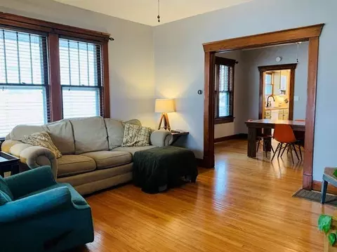 608 Garfield Ave, Springfield, IL 62702 photo 3