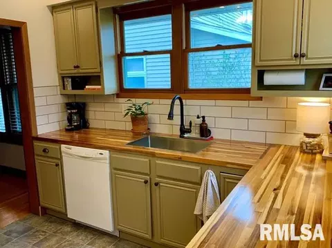 608 Garfield Ave, Springfield, IL 62702 photo 7