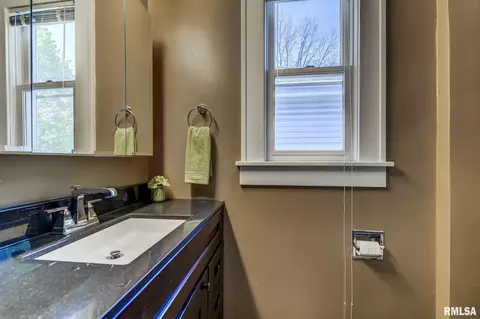 1024 W Vine St, Springfield, IL 62704 photo 30