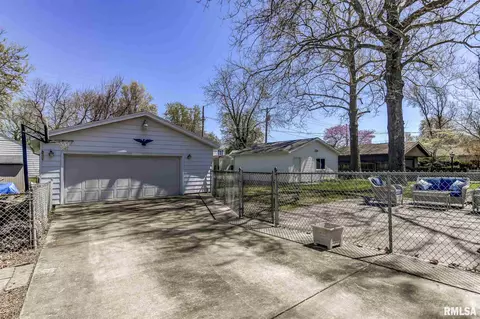2520 S 4th St, Springfield, IL 62703 photo 18