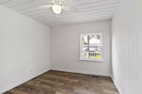 307 E Locust St, Chatham, IL 62629 photo 16