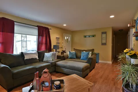 509 Witherspoon Dr, Springfield, IL 62704 photo 4