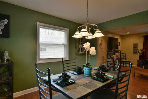 509 Witherspoon Dr, Springfield, IL 62704 photo 7