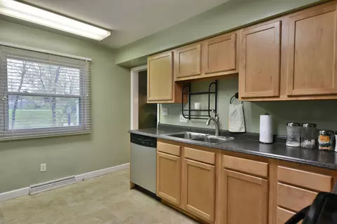 509 Witherspoon Dr, Springfield, IL 62704 photo 8