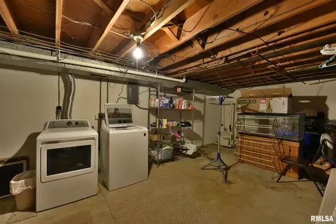 509 Witherspoon Dr, Springfield, IL 62704 photo 29