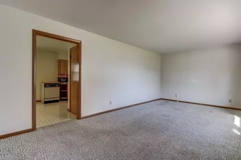 2502 E Devonshire Rd, Springfield, IL 62703 photo 5