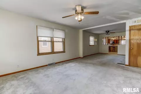 1129 Milton Ave, Springfield, IL 62702 photo 5