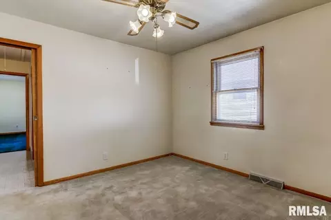 1129 Milton Ave, Springfield, IL 62702 photo 19