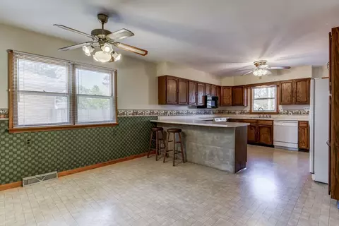 1129 Milton Ave, Springfield, IL 62702 photo 10