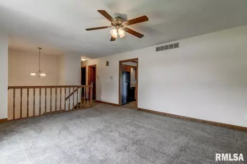 117 Buckhorn Dr, Springfield, IL 62707 photo 6