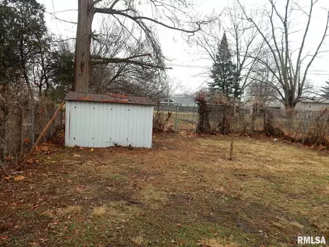 908 N Daniel Ave, Springfield, IL 62702 photo 14
