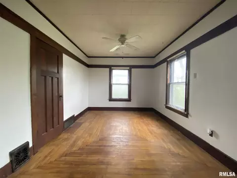 69 Cooper St, Saint Augustine, IL 61474 photo 17