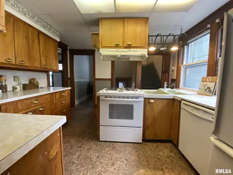 69 Cooper St, Saint Augustine, IL 61474 photo 4