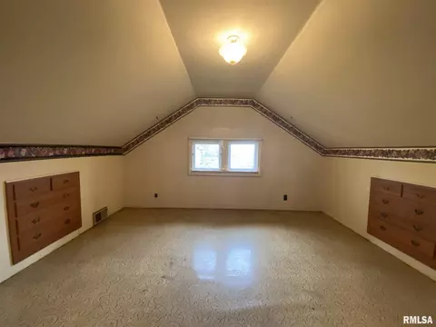 69 Cooper St, Saint Augustine, IL 61474 photo 25