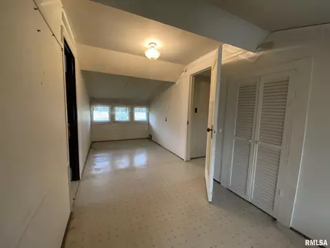69 Cooper St, Saint Augustine, IL 61474 photo 23