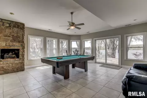 49 Fairview Ln, Springfield, IL 62711 photo 11