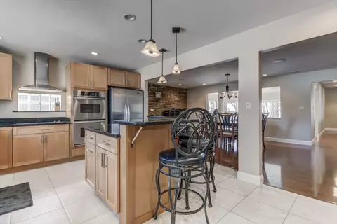 49 Fairview Ln, Springfield, IL 62711 photo 4