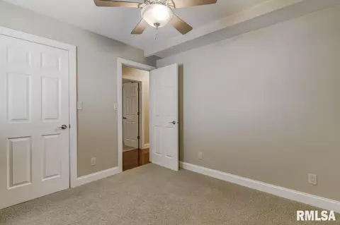 49 Fairview Ln, Springfield, IL 62711 photo 18