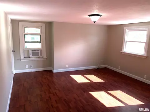 2338 S 6th St, Springfield, IL 62703 photo 12