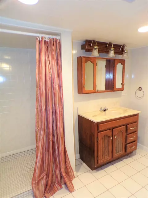 434 N Center St, Oneida, IL 61467 photo 31