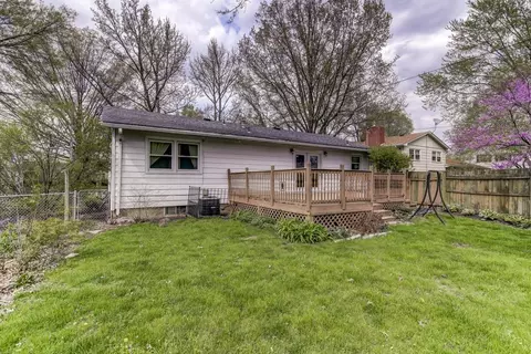 2218 Lynnhaven Dr, Springfield, IL 62704 photo 35