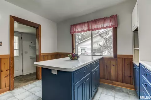717 E Madison St, Riverton, IL 62561 photo 10