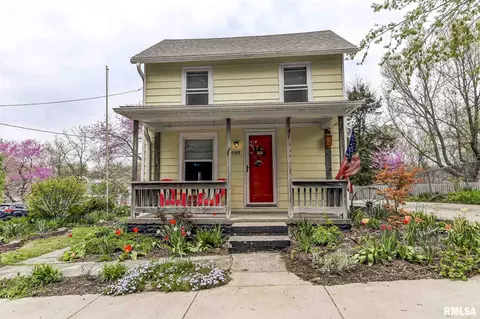 717 E Madison St, Riverton, IL 62561 photo 1