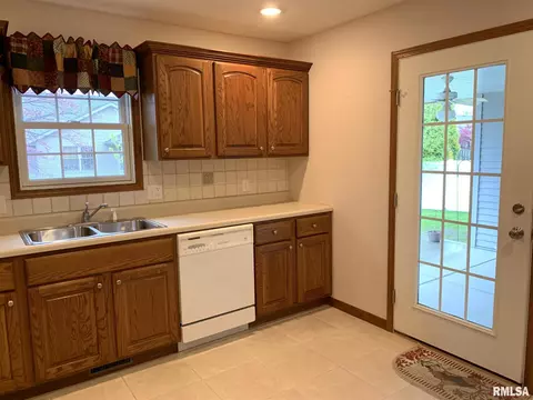 3517 Carnoustie Dr, Springfield, IL 62712 photo 10
