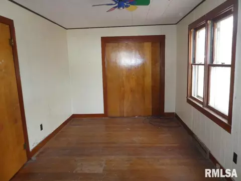 215 Ebony St, Thayer, IL 62689 photo 13